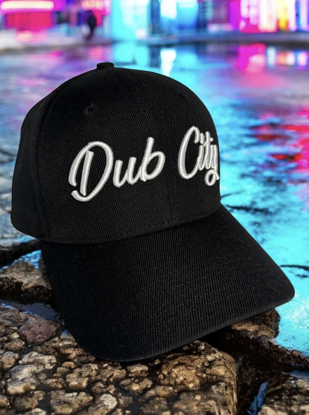 DUB CITY "CLASSIC BLACK/WHITE" PREMIUM 6 PANEL SNAPBACK BASEBALL CAP